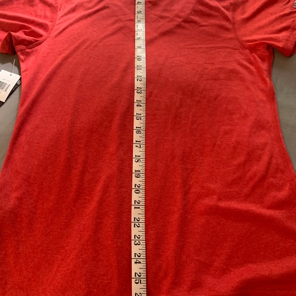 NWT UGA v neck tee in size Large - Picture 8 of 8